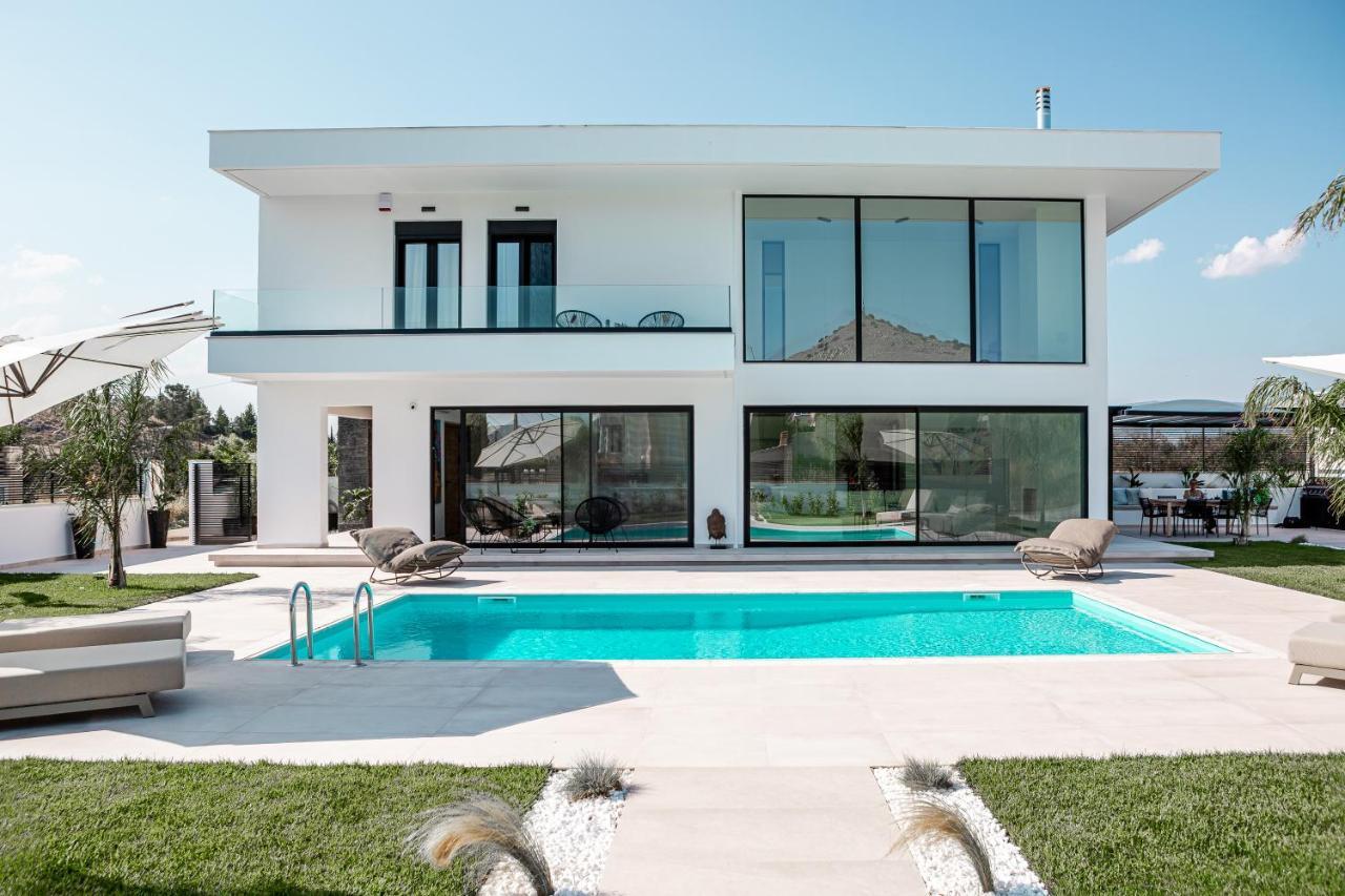 Sunshine Villa نافبليو المظهر الخارجي الصورة